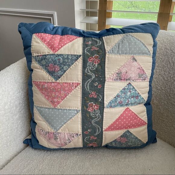 Vintage 14” Square Quilt Pillow - Picture 1 of 4